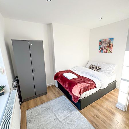 Luxury Flat For 6 - 5 Min Walk From Camden Market Hw4 London Kültér fotó